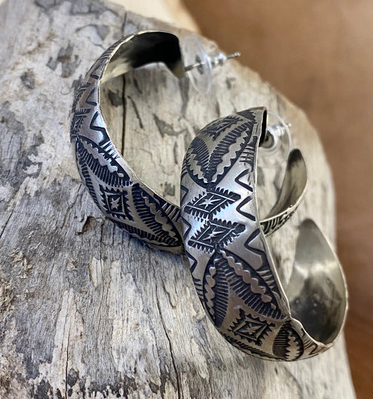 The Mandy Half Hoop Post Earrings - Ny Texas Style Boutique