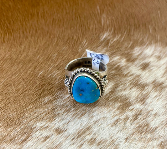 The Elouise Turquoise Ring (Size 6)