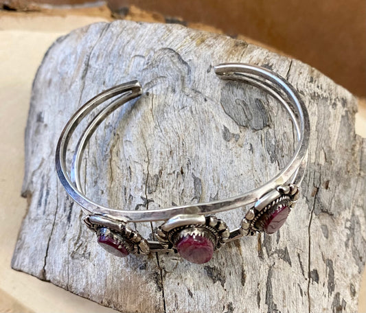 The Purple Spiny Three Stone Cuff